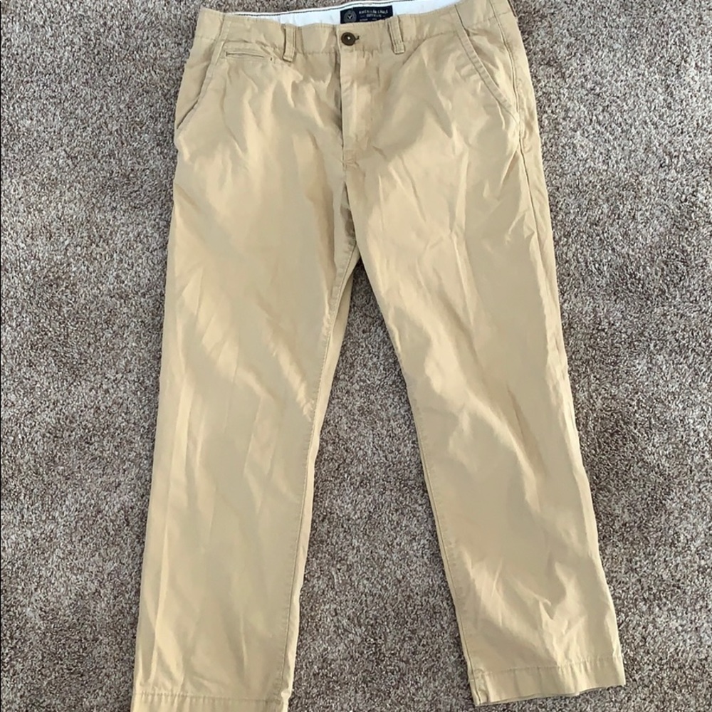 American eagle khaki pants